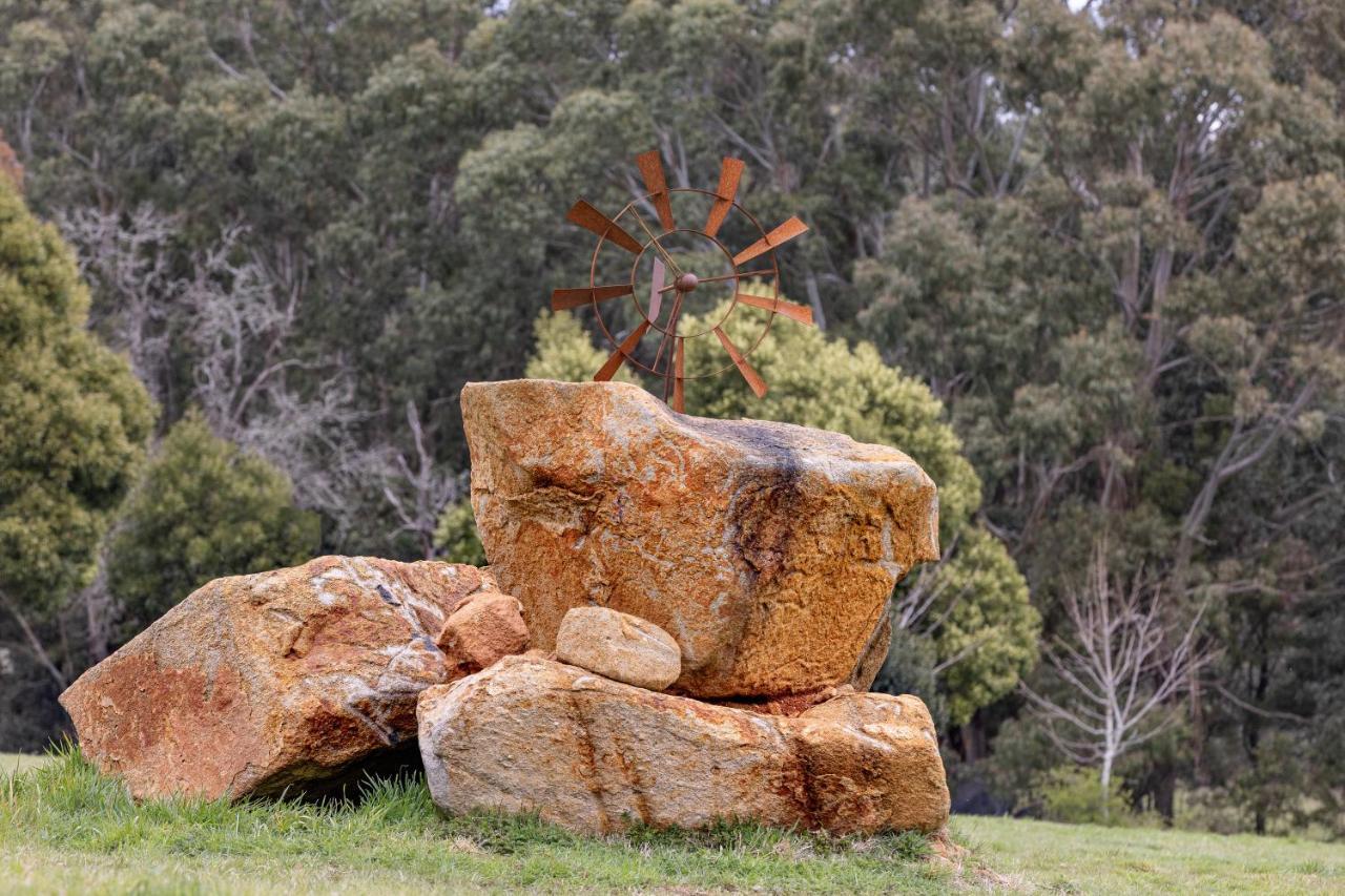 Hanging Rock Views Woodend Exterior foto